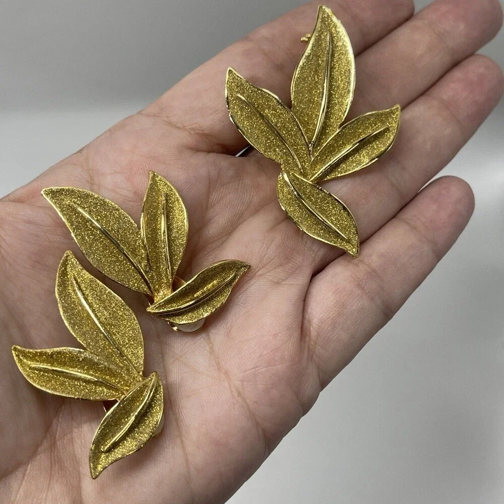 Gold Leaf Brooch & Matching Clip Earrings